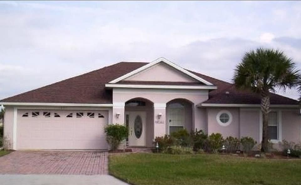 1st image of 3825 Laurel View Dr