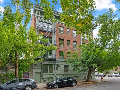 1631 NW Everett St APT 307, Portland, OR, 97209