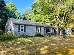 4 Nelson Rd, Pleasant Valley, NY 12569