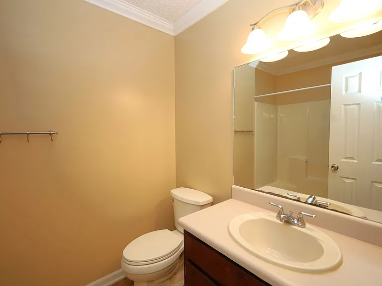 3911 Nicole Ln — Photo 9