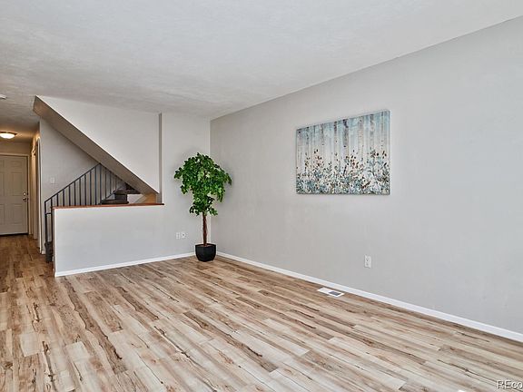 5th image of 6461 Welch Ct