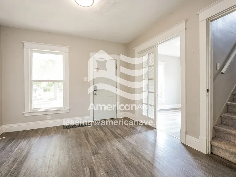 873127_004_living_room_14027730.jpg