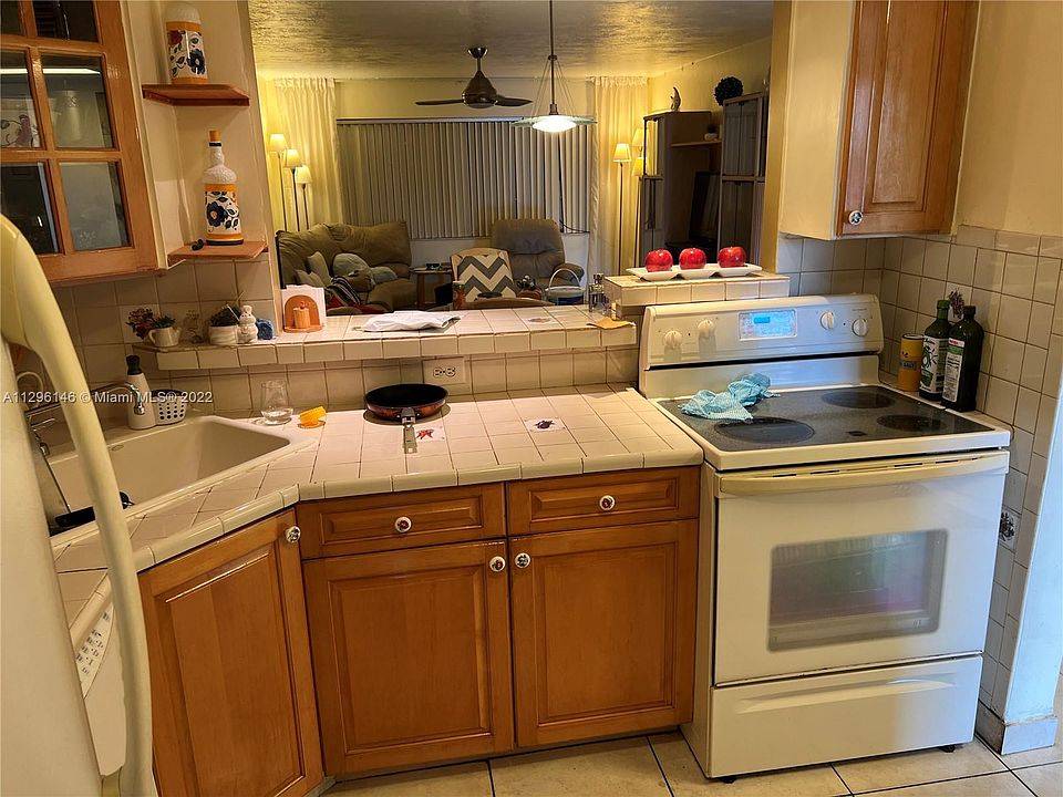 1st image of 19001 NE 14th Ave APT 142