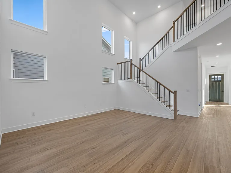 5902 Rangeland Rd — Photo 15
