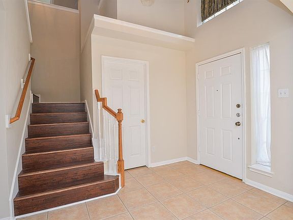 4th image of 10015 Williams Field Dr