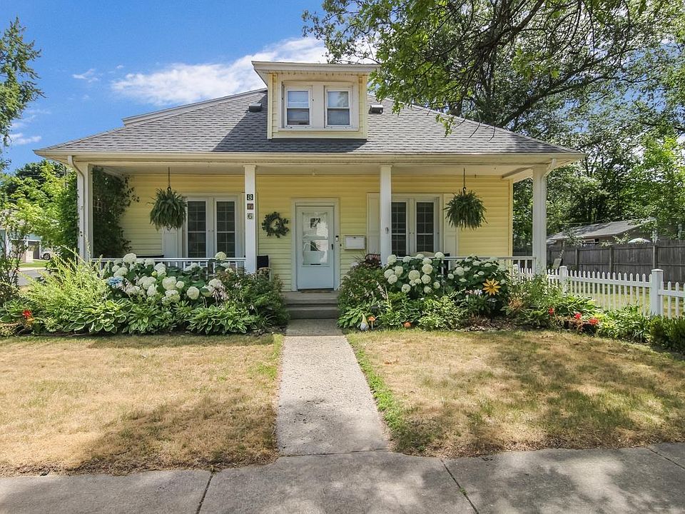 876 E State St, Traverse City, MI 49686 Zillow