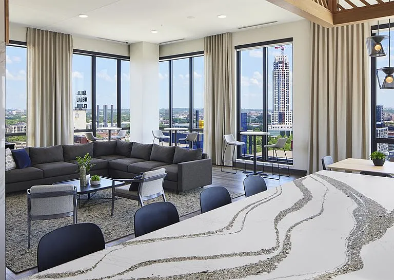 240 Park Avenue — Photo 83