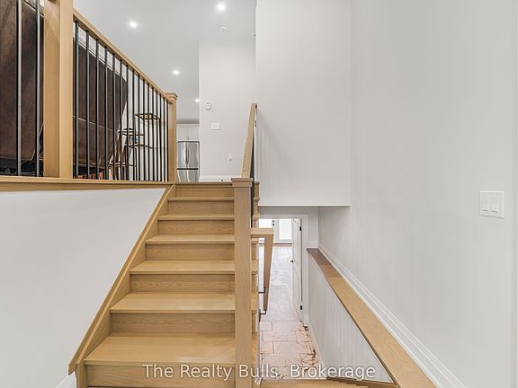 5th image of 28 Ridge Rd S