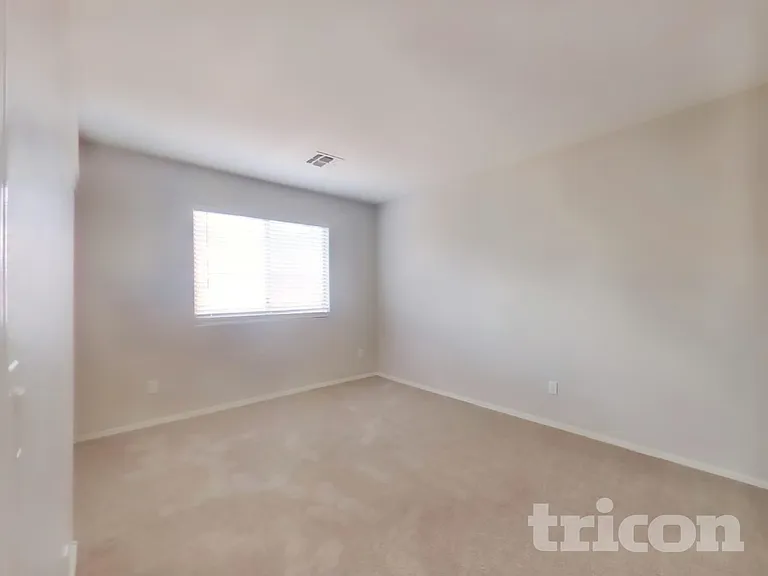 43714 W Cale Dr — Photo 14