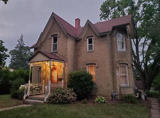 711 Prospect Ave, Portage, WI 53901