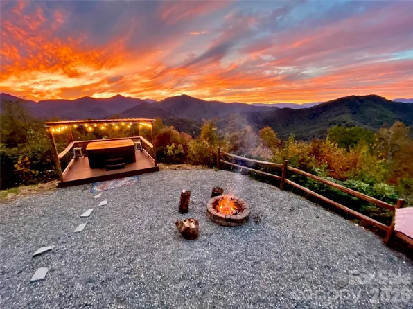 946-140 83 Honeysuckle Rdg, Almond, NC 28702