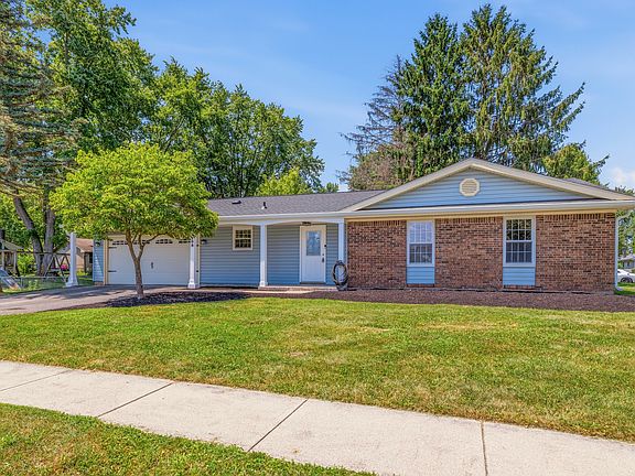 4th image of 1108 Greenbrook Dr