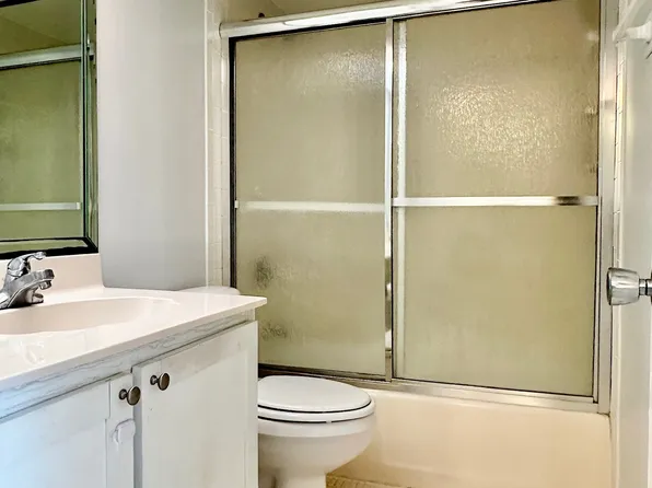 2617 Cove Cay Dr #1-311, Clearwater, FL 33760