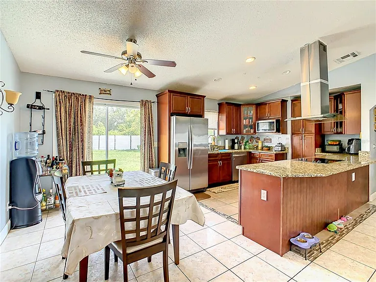 853 Blanc Ct — Photo 17