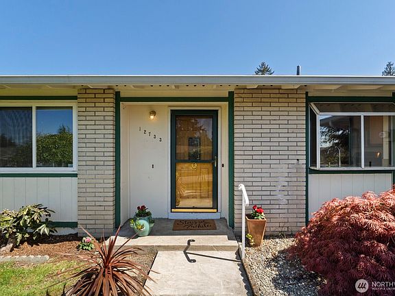 2nd image of 12733 SE 167th Street