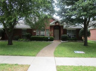 3823 Granbury Dr, Dallas, TX 75287