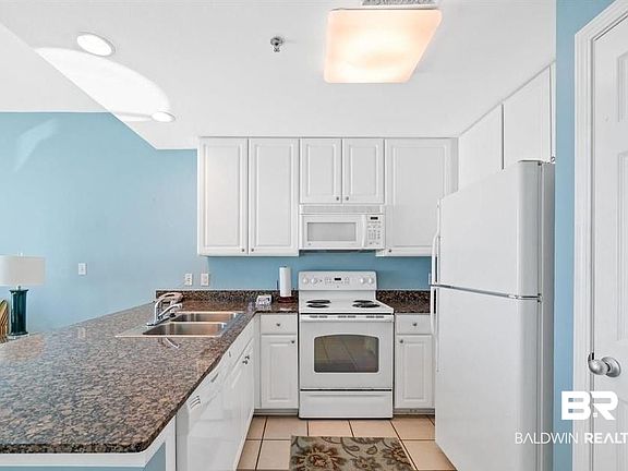 4th image of 455 E Beach Blvd APT 1402