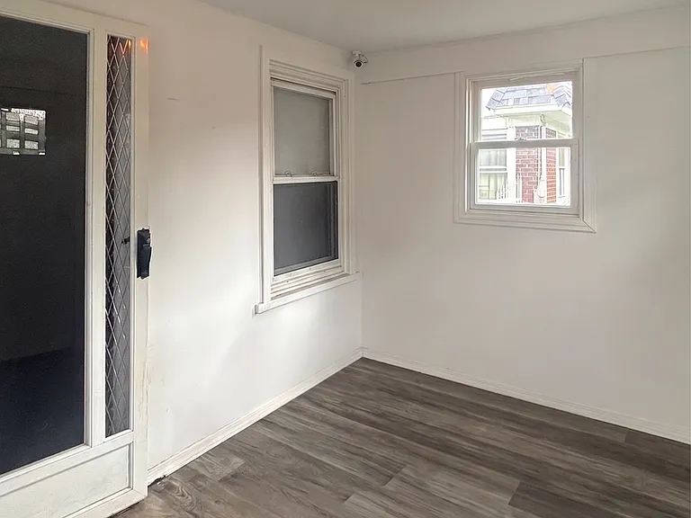 10021 Francis Lewis Blvd — Photo 2