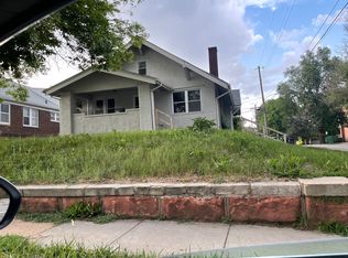 2852 Ida St, Omaha, NE 68112