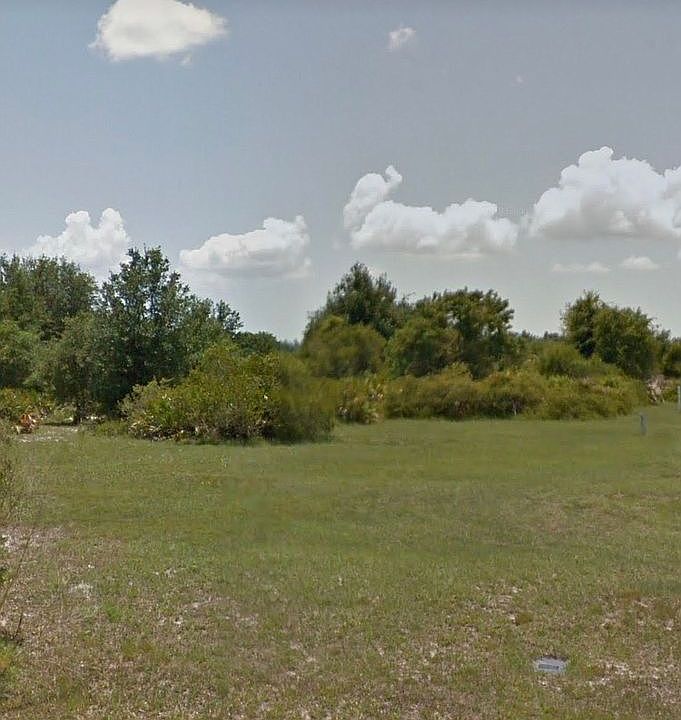 2nd image of 2131 Flagstaff Dr