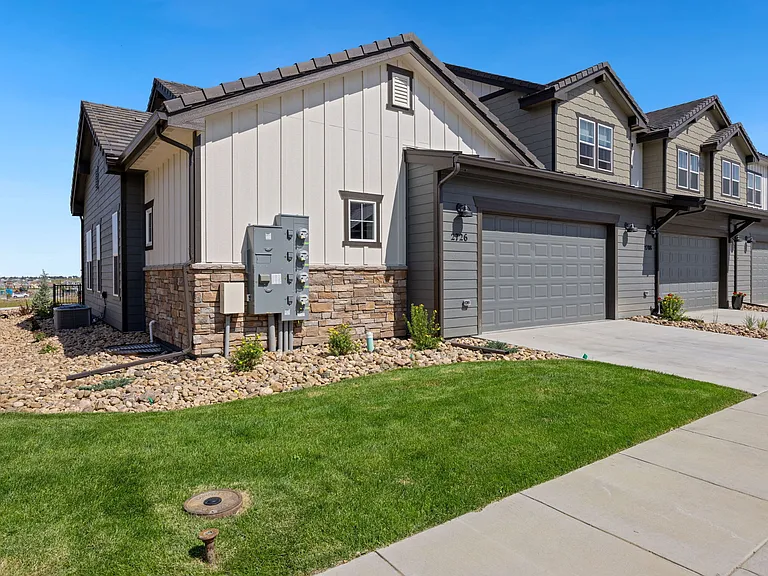 2726 Prairie Flax St — Photo 37
