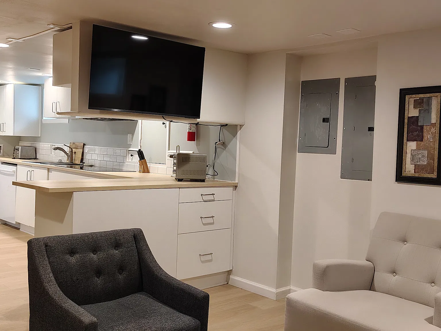 2 bed, 1000 sqft, $1,800 — Photo 2