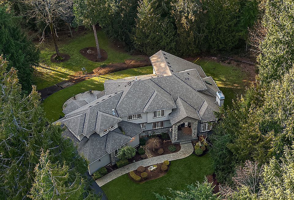 2nd image of 28006 NE 21st St