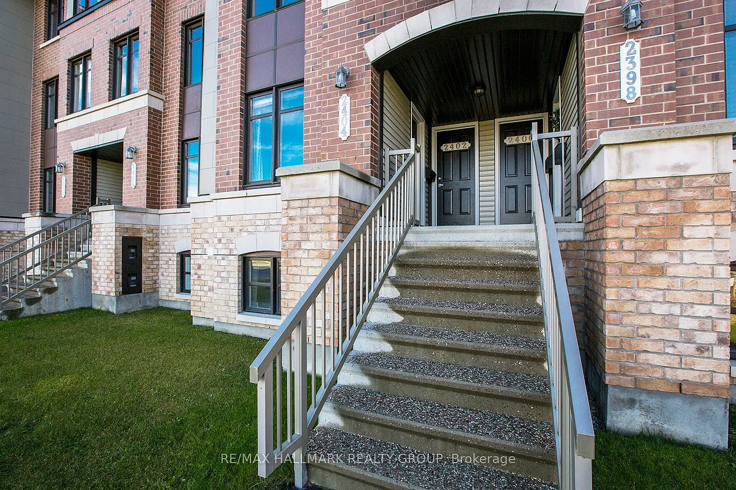 2 bed, $2,375 — Photo 1