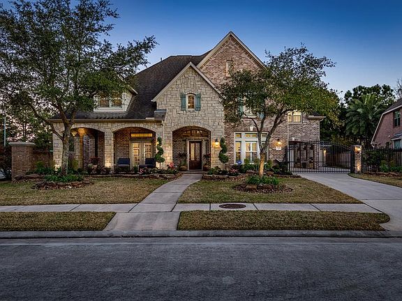 4th image of 7714 Creek Water Ln
