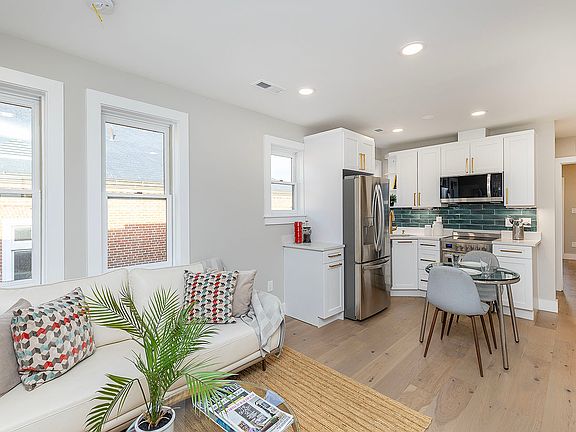 2nd image of 125 S Braddock St #201