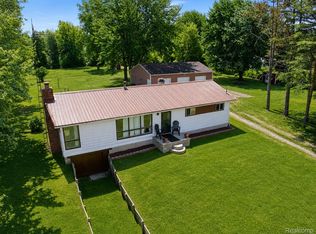 11194 Dodge Rd, Otisville, MI 48463