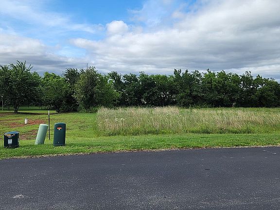 5th image of 4225 SE 111th Ct