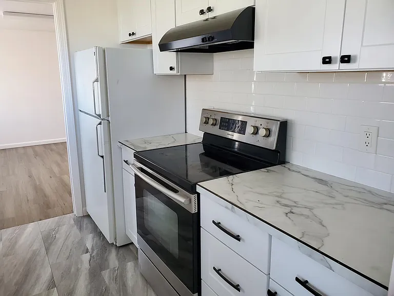 536 N Earl Rd — Photo 16
