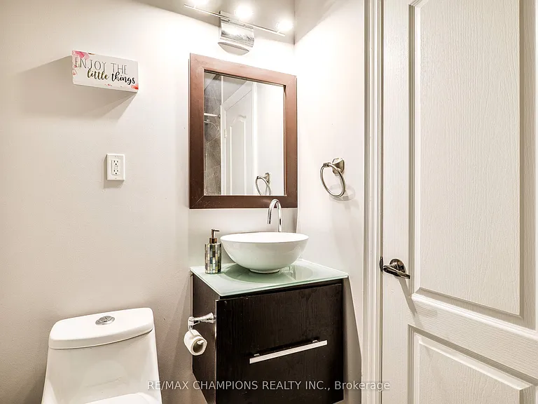 734 Willard Ave #MAIN — Photo 21