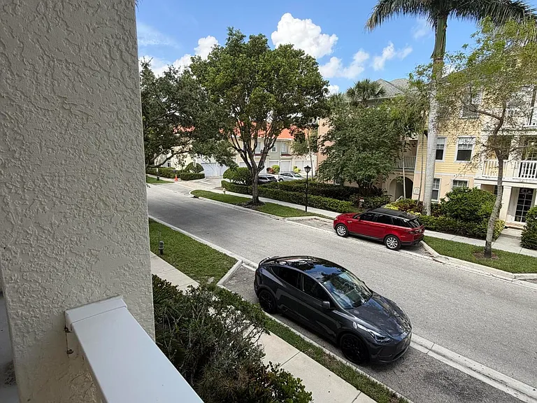 275 Murcia Dr #208 — Photo 82