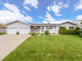 3072 39th Ave, Columbus, NE 68601