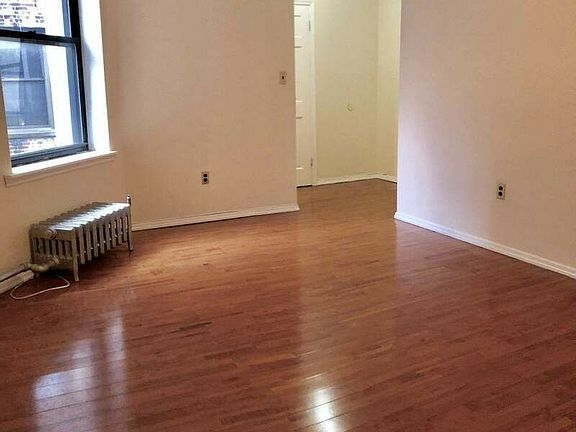 5th image of 517 W 212th St APT 3C