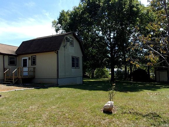 4th image of 950 Elk Dr