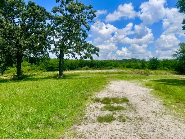 11975 E 1100 Road, Stockton, MO 65785