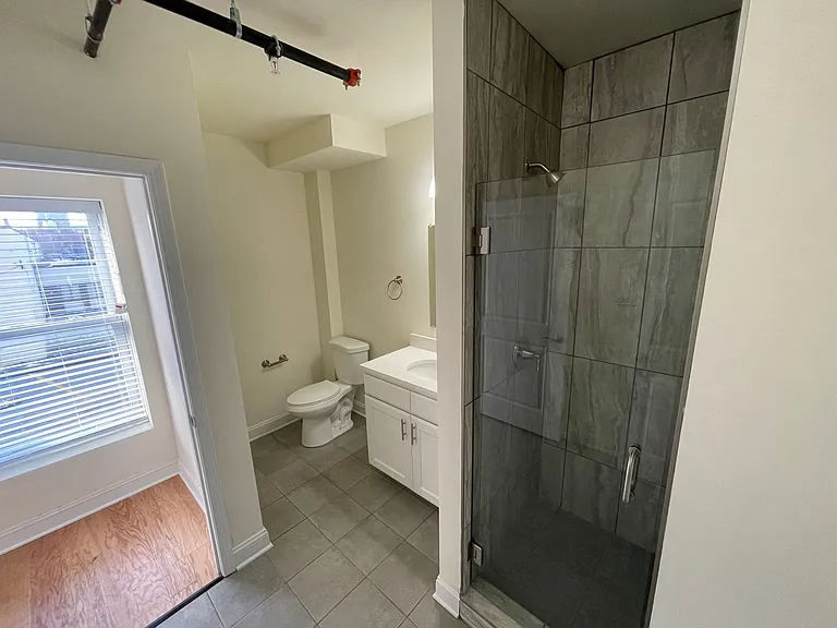 883 Broadway — Photo 18