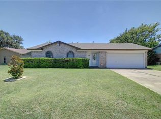 331 Springwillow Rd, Burleson, TX 76028