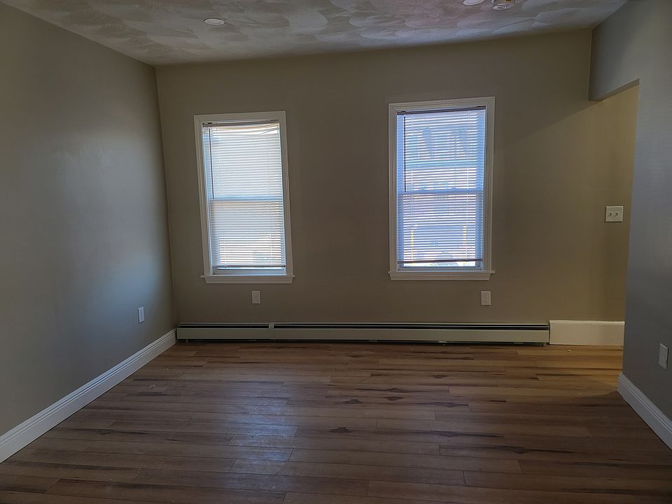 1st image of 15 Mowry St #1F