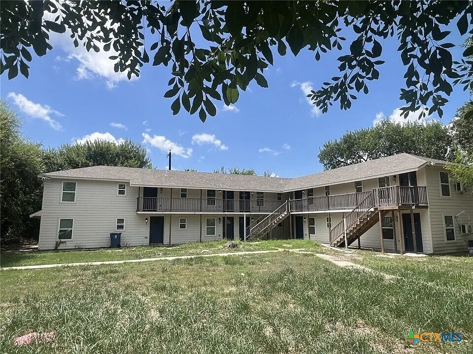 201 Lowery Drive - 3 — Photo 1