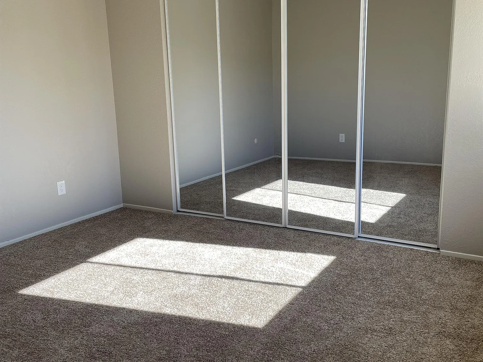 Tachevah Duplex - 2850 — Photo 3