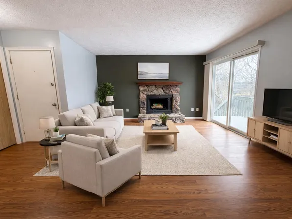 907 Registry Dr APT 126B, Grand Ledge, MI 48837