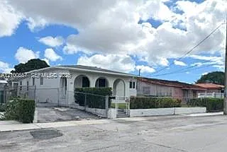 99 NW 48th Ct