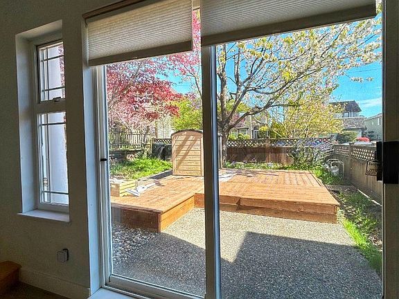 3rd image of 8377 Hudson St