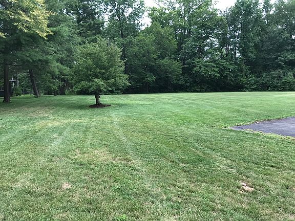 2nd image of 1126 Wildwood Ln