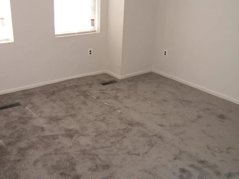 343 Queen St #A — Photo 7