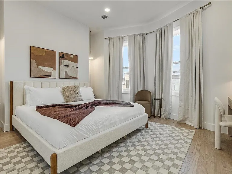 97-99 Zabriskie St #3R — Photo 20